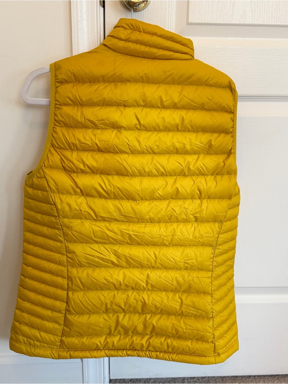 Patagonia Yellow Puffer Vest with Blue Lining - Picture 5 of 5